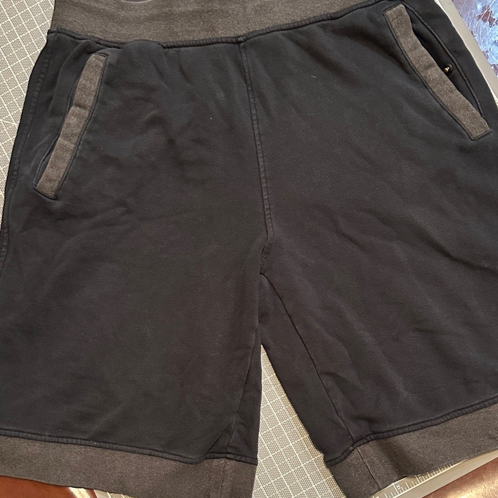 Jordan Men's Black and Gray Shorts xl